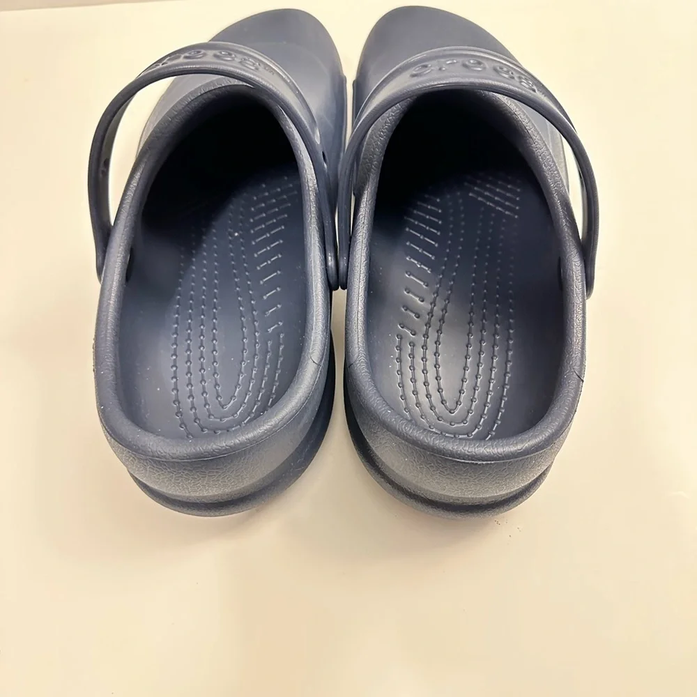 Crocs Men's Bistro Slip Resistant Work Clog in Blue-Navy Size 12